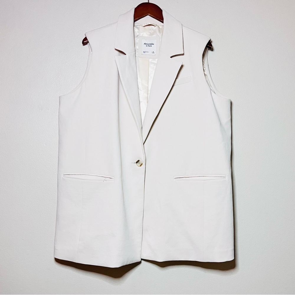 Abercrombie & Fitch Oversized Vest - Picture 3 of 12